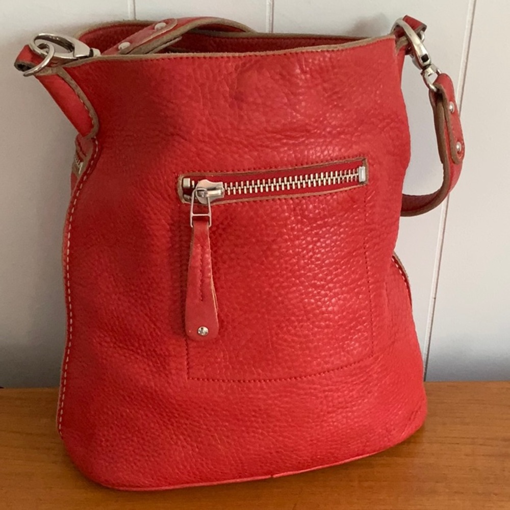 Roots genuine leather shoulder bag